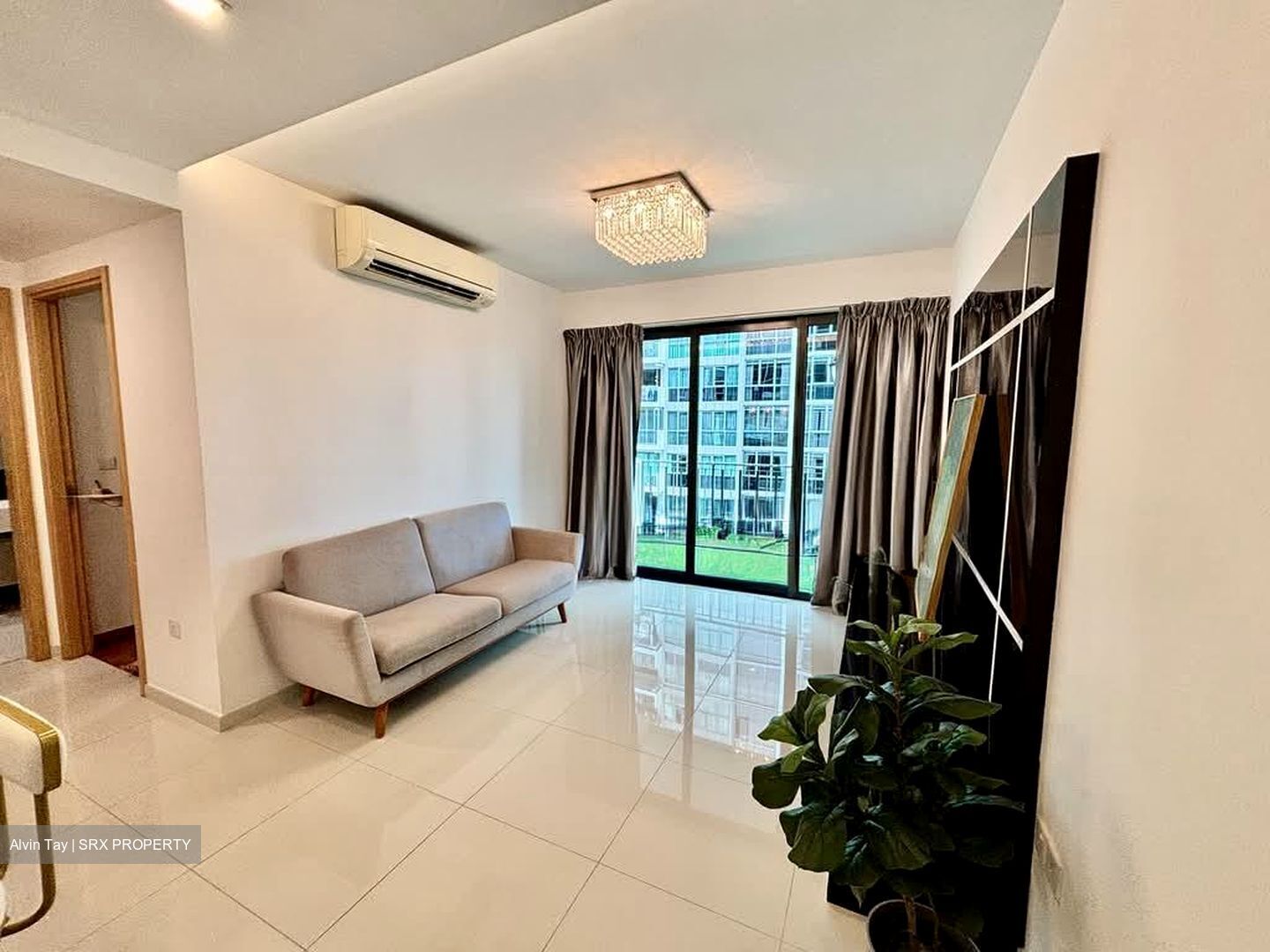 Esparina Residences (D19), Condominium #567702571